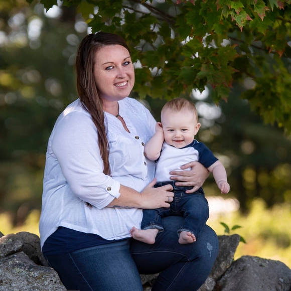 Meet your Posher, Mariah - Picture 1 of 1